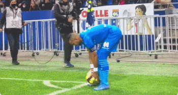 克罗斯：世界杯欧洲仅16席确实太少，但意大利理应直接晋级（克罗斯称世界杯欧洲仅16席过少，意大利应获直通资格）