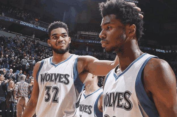 比肩大O！康宁汉姆成为第二位连赢6场&至少25分10助攻的球员（追平大O神迹！康宁汉姆成史上第二人：连胜6场且至少25分10助攻）