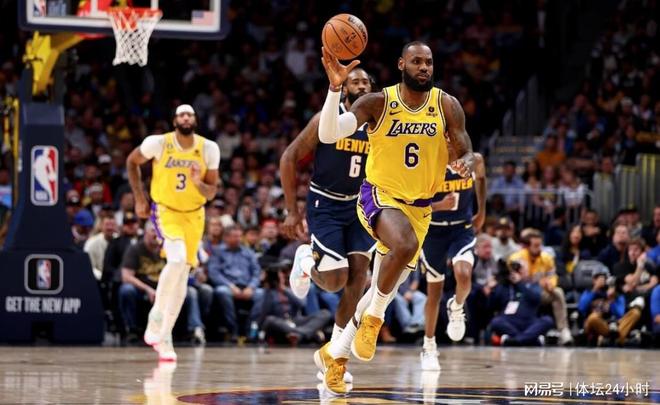 尤文官方：鲁加尼右腿比目鱼肌轻度损伤；据悉至少缺阵20天（尤文官宣：鲁加尼右腿比目鱼肌轻伤，至少缺阵20天）