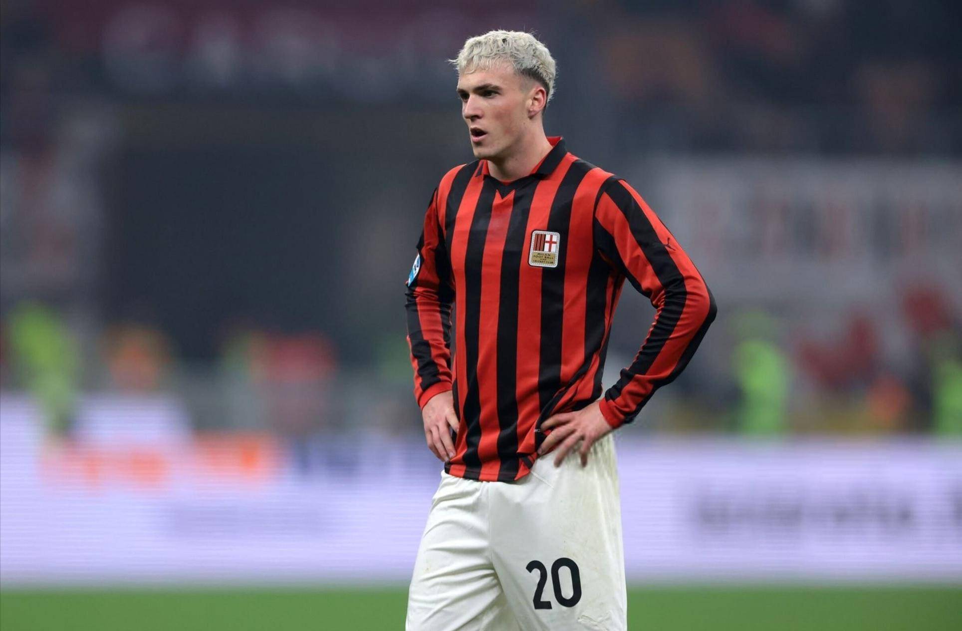 “苏超”最会踢点球的球队，泰州队经历三场点球大战最终夺冠（“苏超”点球之王：泰州队三场点球大战后捧杯）