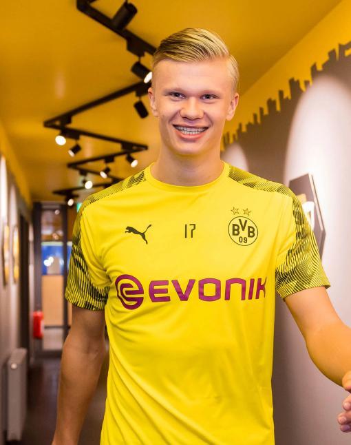 2026澳网亚太区外卡赛：布云朝克特战胜哈萨克斯坦选手进入男单决赛